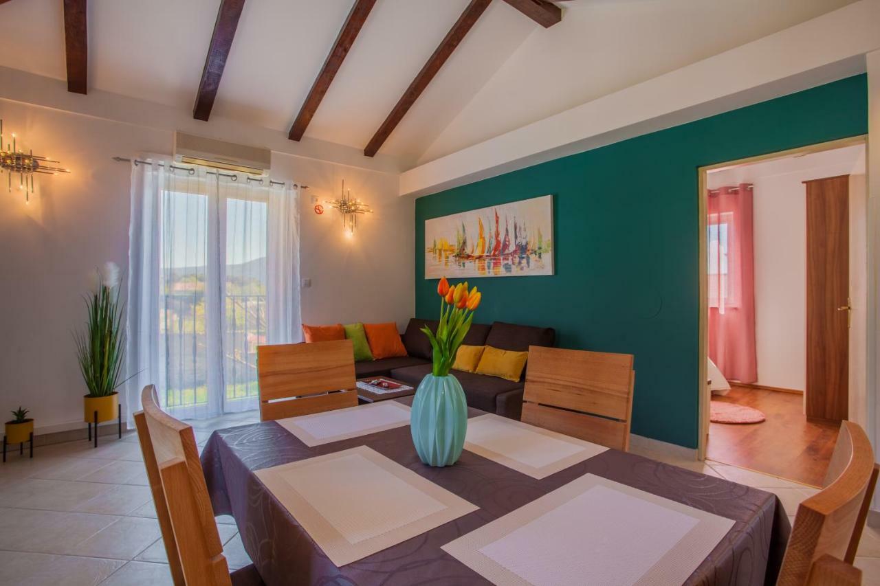Apartman Madlen Cres Exteriér fotografie