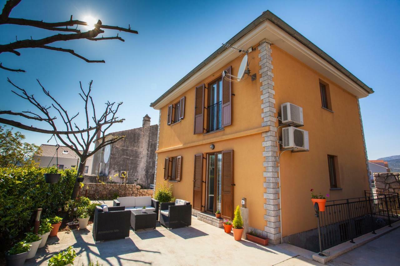 Apartman Madlen Cres Exteriér fotografie
