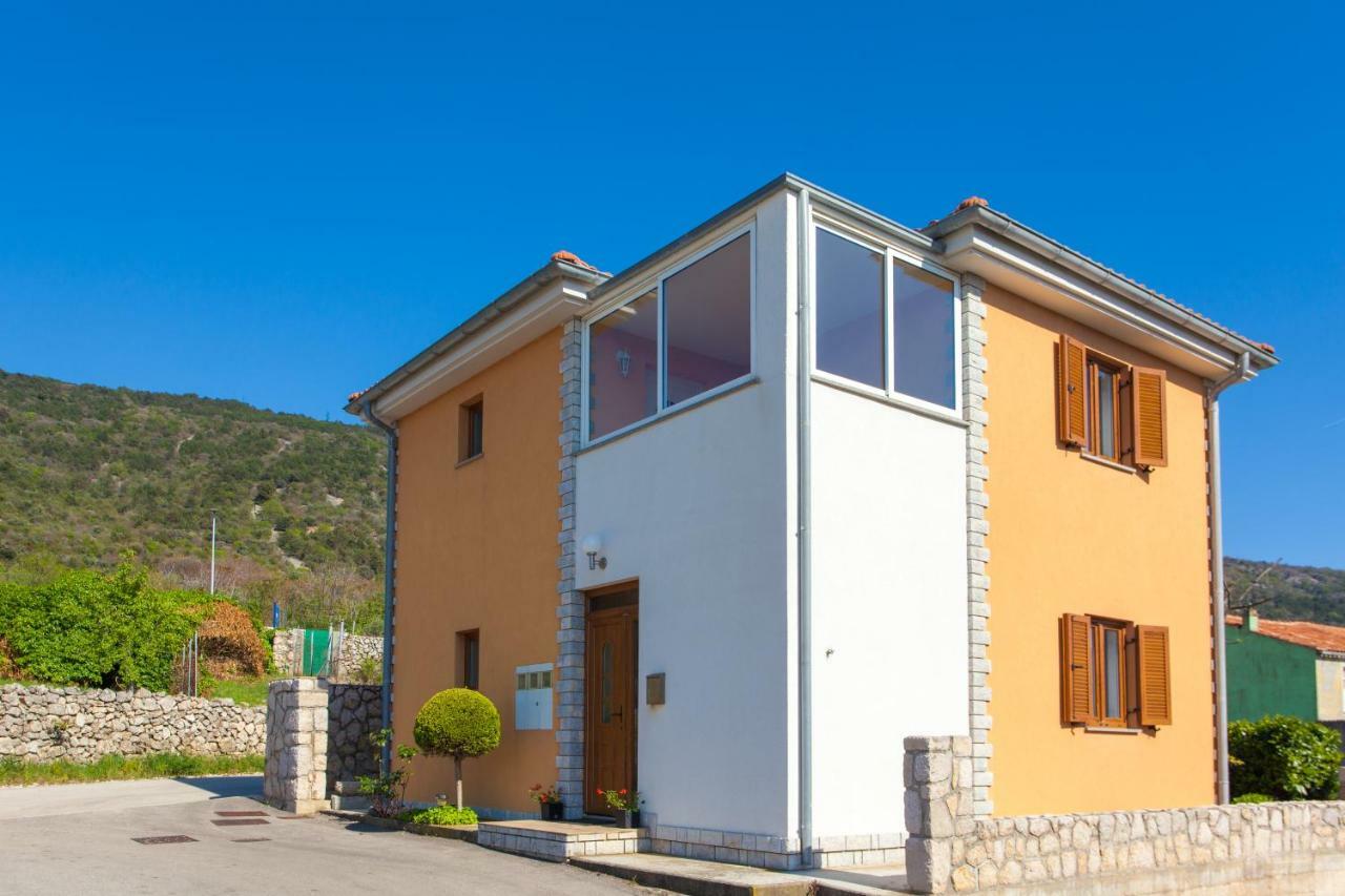 Apartman Madlen Cres Exteriér fotografie